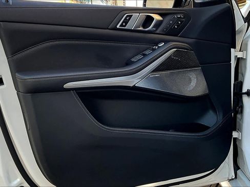 Used 2024 BMW X7 M60i w/ Executive Package image 21