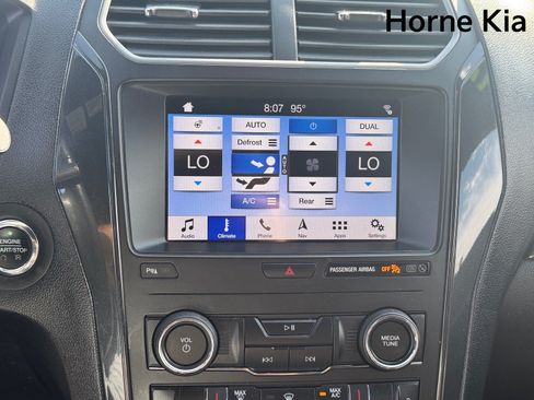 Used 2019 Ford Explorer XLT w/ Equipment Group 202A FWD image 20