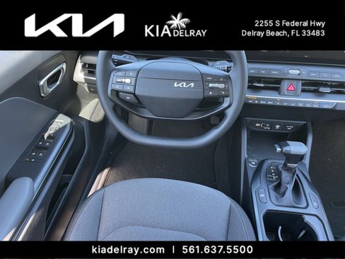 New 2025 Kia K4 LXS image 11
