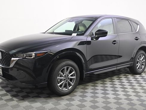 New 2025 MAZDA CX-5 AWD 2.5 S w/ Preferred Package image 2