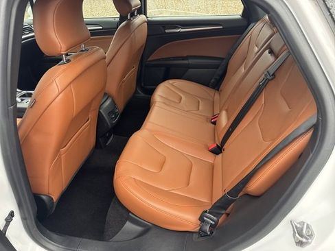Used 2019 Ford Fusion Titanium image 15