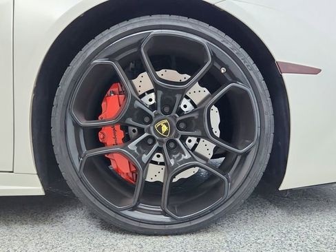 Used 2018 Lamborghini Huracan LP 580-2 image 15