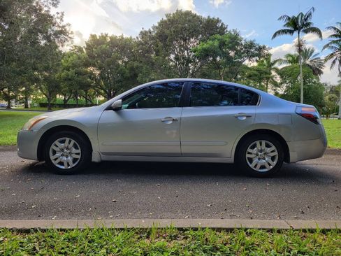 Used 2012 Nissan Altima 2.5 S FWD image 4