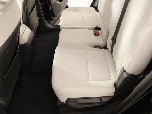 Certified 2026 Hyundai Santa Fe SE FWD image 11