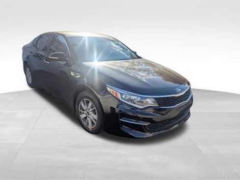 Used 2017 Kia Optima LX image 10