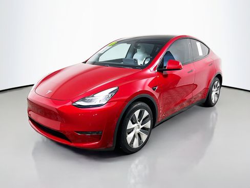 Used 2021 Tesla Model Y Long Range image 10