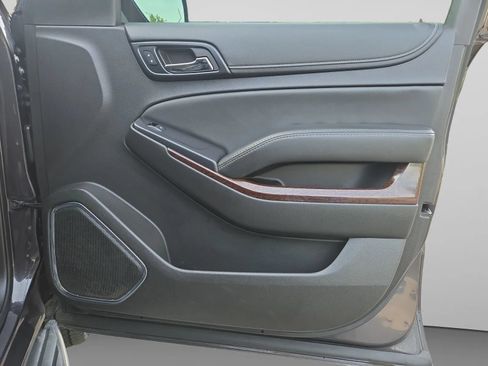 Used 2016 GMC Yukon XL SLT w/ HD Trailering Package AWD/4WD image 34