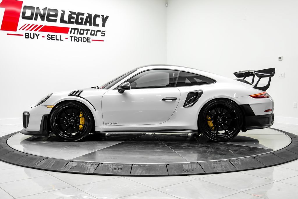 Used 2018 Porsche 911 GT2 RS RWD image 12