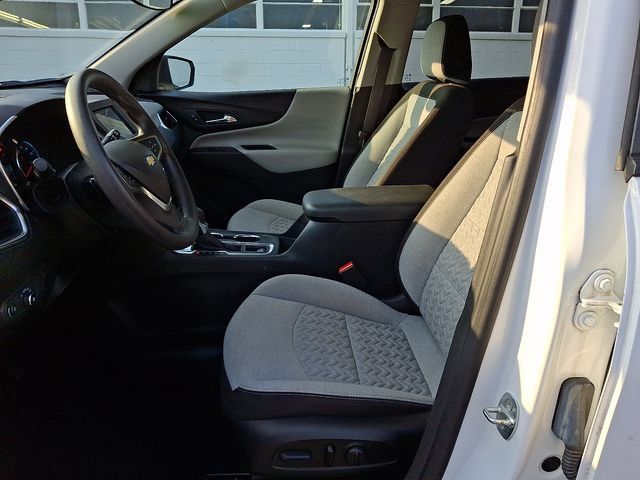Certified 2023 Chevrolet Equinox LS w/ LS Convenience Package FWD image 14
