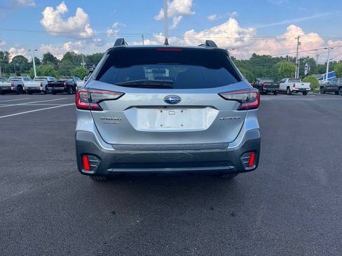 Used 2020 Subaru Outback Premium w/ Popular Package #1 AWD/4WD image 6