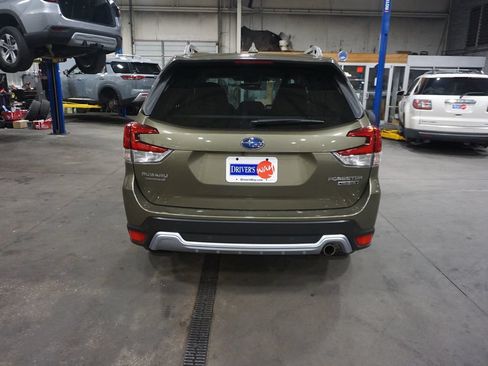 Used 2023 Subaru Forester Touring AWD/4WD image 24