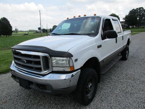 Used 2002 Ford F250 Lariat image 2