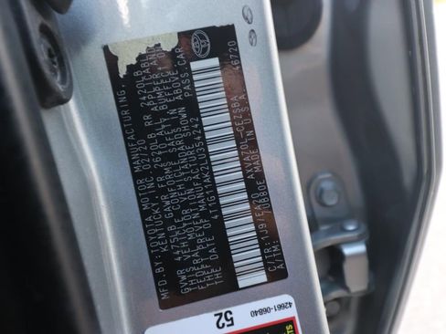 Used 2020 Toyota Camry SE FWD image 23