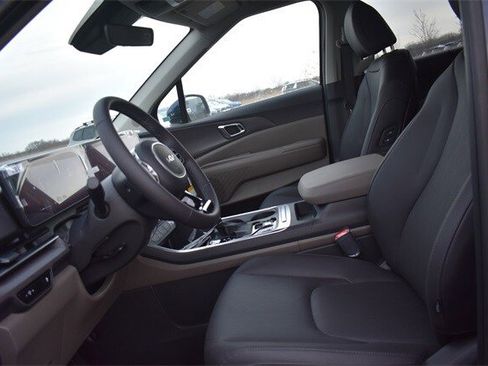 New 2026 Kia Carnival EX image 23