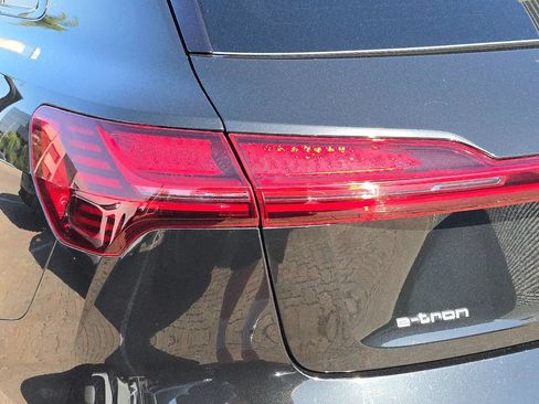Used 2021 Audi e-tron Premium w/ Black Optic Package AWD/4WD image 37