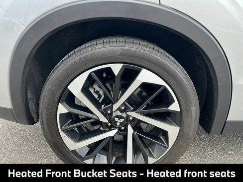 Used 2023 Mitsubishi Outlander SE AWD/4WD image 15