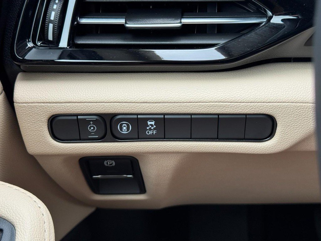 Certified 2026 Acura MDX SH-AWD image 23