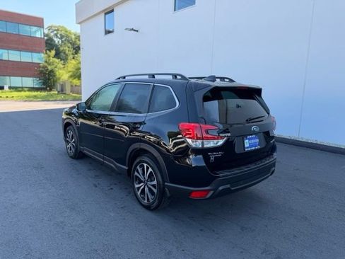 Used 2023 Subaru Forester Limited AWD/4WD image 9