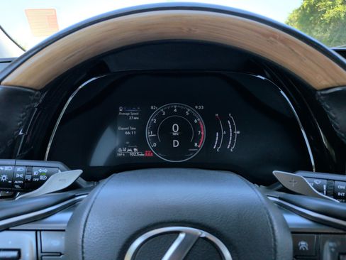 Used 2024 Lexus RX 350 Premium w/ Accessory Package (Z1) FWD image 15