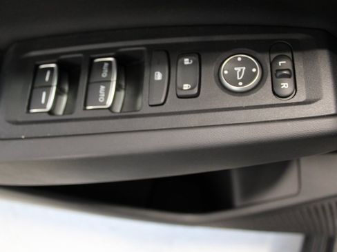 Certified 2023 Honda Accord EX image 10