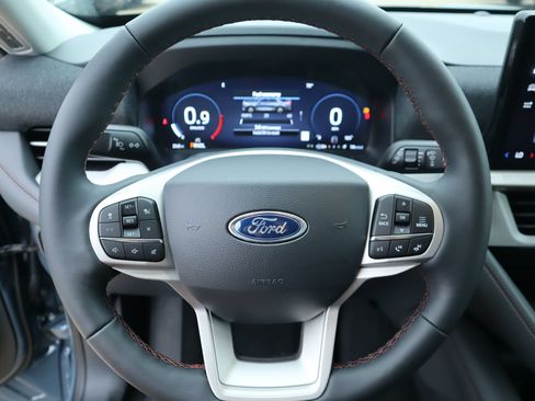 New 2026 Ford Explorer Active w/ Active Comfort Package AWD/4WD image 3