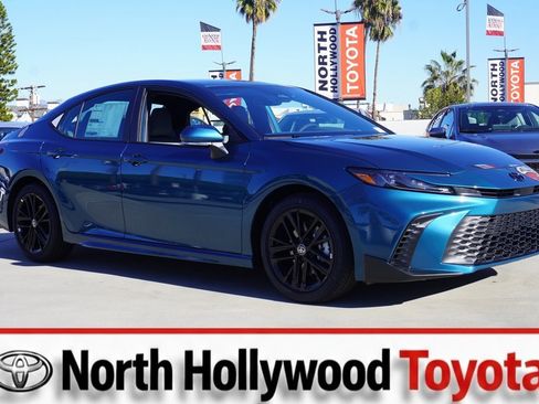 New 2026 Toyota Camry SE image 3