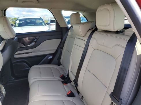 New 2026 Lincoln Corsair Premiere image 12