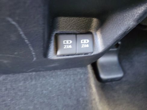 Used 2021 Toyota 4Runner SR5 Premium image 10