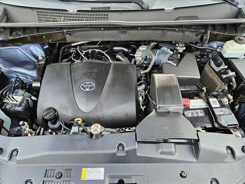 Used 2019 Toyota Highlander XLE FWD image 25