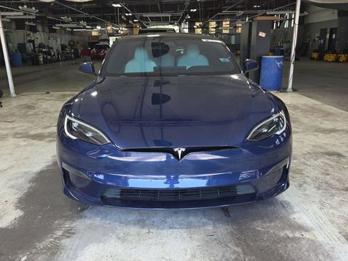 Used 2022 Tesla Model S Plaid AWD/4WD image 2