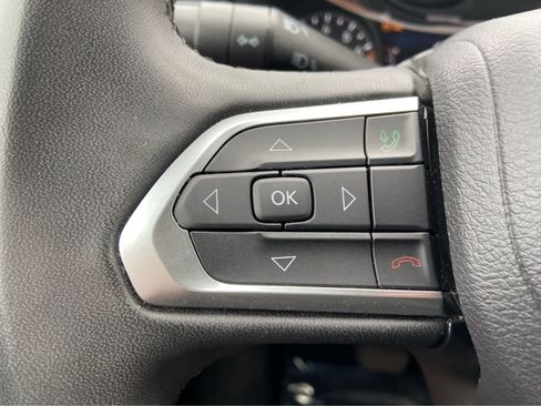 Used 2024 Jeep Compass Latitude AWD/4WD image 17