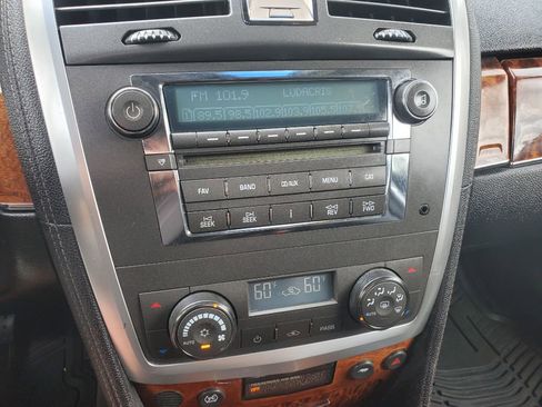 Used 2009 Cadillac SRX 2WD w/ Third Row Seating Package image 20