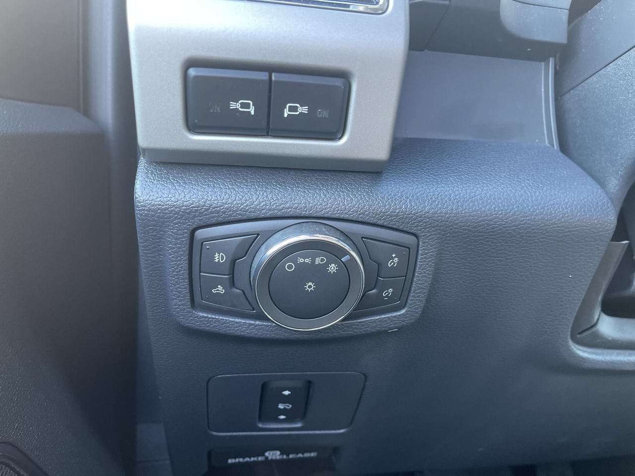 Used 2022 Ford F250 Lariat AWD/4WD image 17