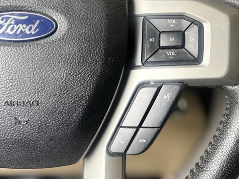 Used 2015 Ford F150 Lariat w/ Equipment Group 502A Luxury image 18