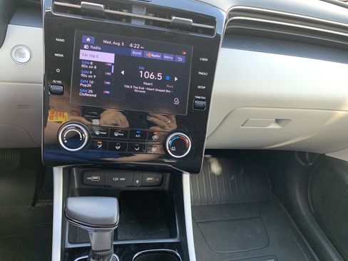 Used 2023 Hyundai Tucson SEL AWD/4WD image 29