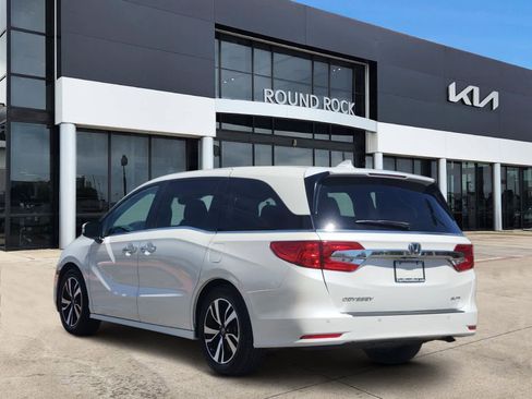 Used 2018 Honda Odyssey Elite image 6