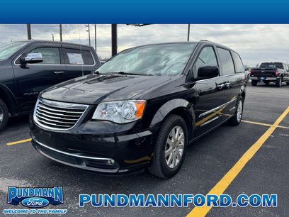 Used 2016 Chrysler Town & Country Touring w/ Driver Convenience Group