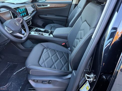 New 2026 Volkswagen Atlas SE image 15