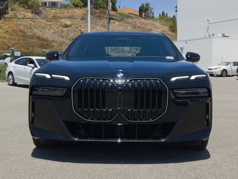 New 2026 BMW 740i xDrive AWD/4WD image 3