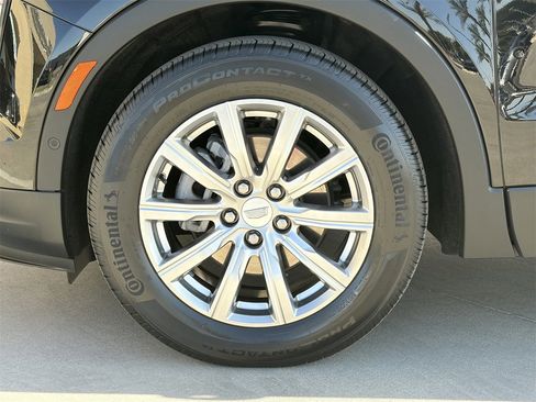 Certified 2022 Cadillac XT4 Premium Luxury w/ Enhanced Visibility Package image 10