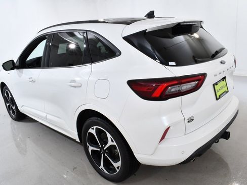 Used 2023 Ford Escape ST-Line Select w/ Tech Pack #2 image 15