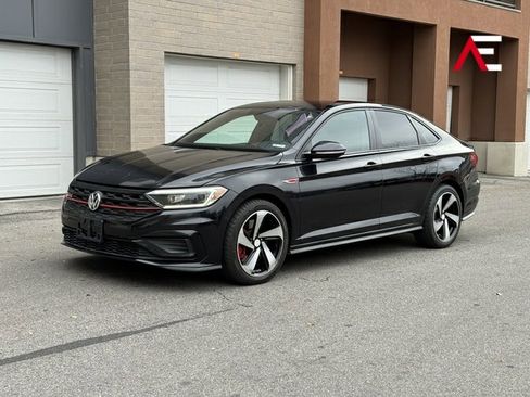 Used 2019 Volkswagen Jetta GLI image 1