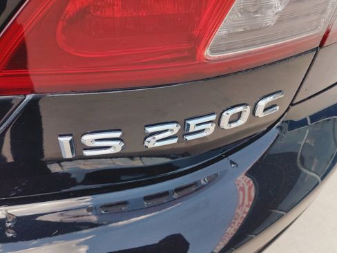 Used 2013 Lexus IS 250C w/ Luxury Pkg RWD image 14
