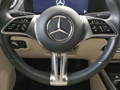 Used 2025 Mercedes-Benz GLA 250 4MATIC image 14