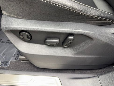 Used 2022 Volkswagen Atlas SE image 30