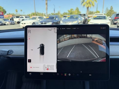 Used 2022 Tesla Model 3 Long Range AWD/4WD image 19