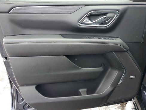 Certified 2024 GMC Yukon XL SLT w/ SLT Luxury Package image 24