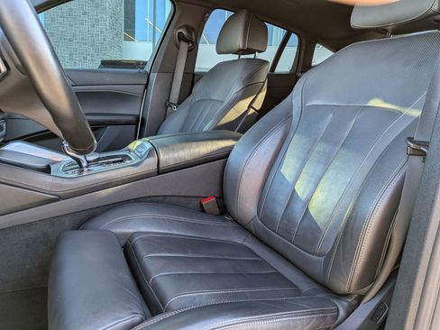 Used 2021 BMW X6 sDrive40i w/ M Sport Package image 24