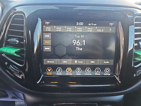 Used 2019 Jeep Compass Limited image 19