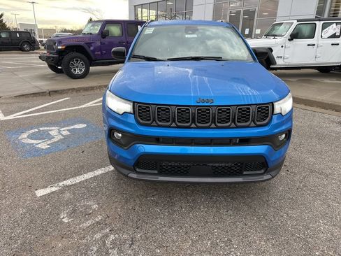 New 2026 Jeep Compass Latitude image 9